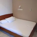 Rooms-studio Anagnostou