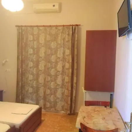 Rooms-studio Anagnostou